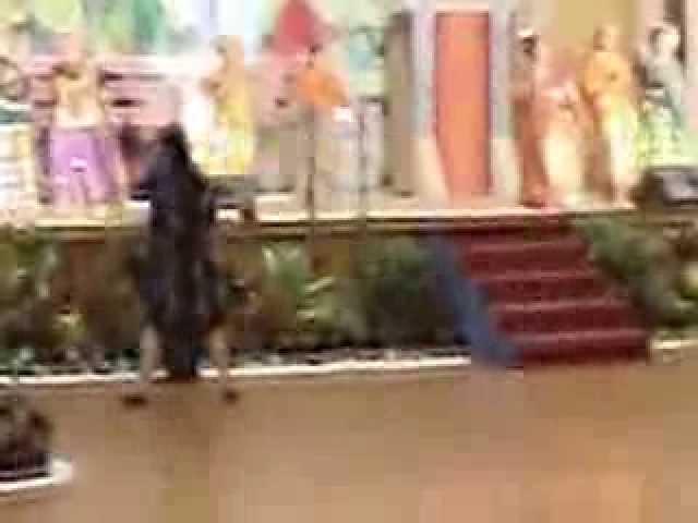 Peragaan Busana KIKST