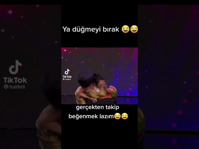 Memesiyle Karpuz Kıran Kadın