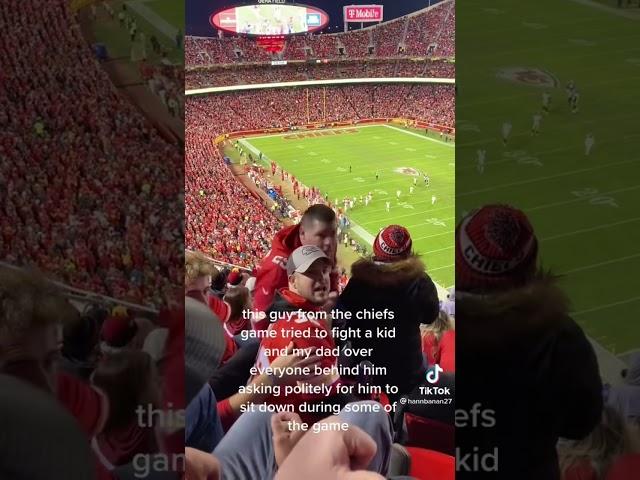 Deputy sheriff tries to fight a literal CHILD ￼