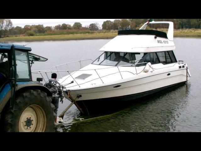 Bayliner 3058.AVI