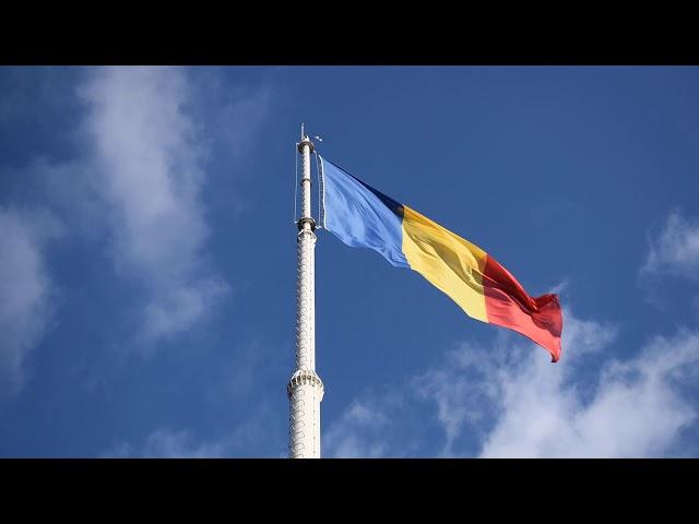 Drapel(Steag) Romania de 1 Decembrie 2019 - Romanian flag in wind