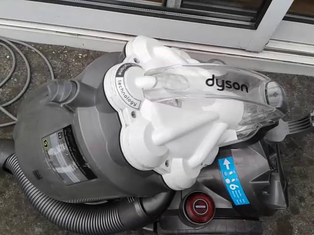 Dyson DC19