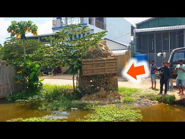 Full Video completed 100% Dozer 21A 5ton Truck pushing stone on flooded land