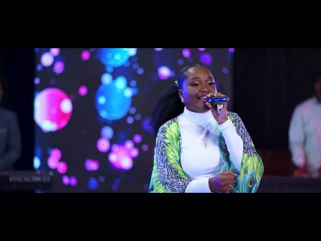 MOYO KAMINLELE KO - JOSIANE NSIMBA ||OFFICIAL LIVE VIDEO||