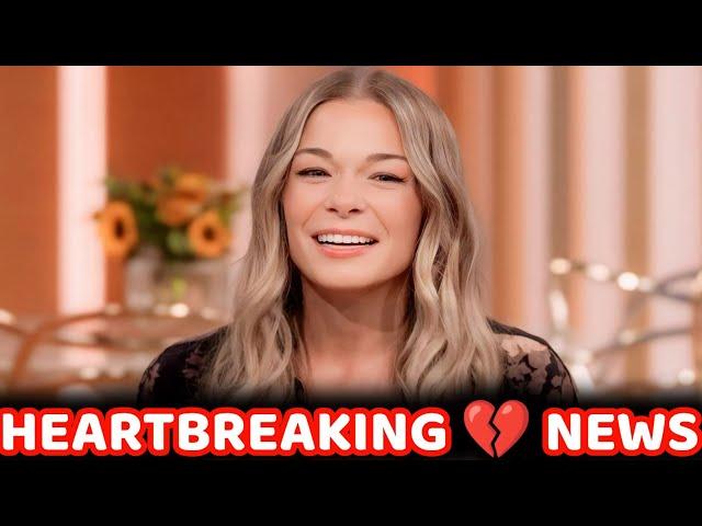 Sorrowful !! Gloomy !! The Voice UK star LeAnn Rimes`s Big Sad News 