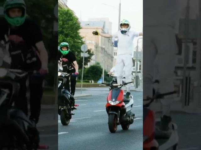 Street Sulture! #757 #wheelie #moto #scooter #stuntriding #stunt #moped #scootertuning #757team #wow