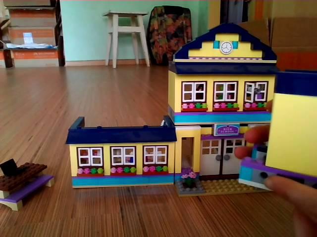 LEGO friends (школа Хартлейк сити)