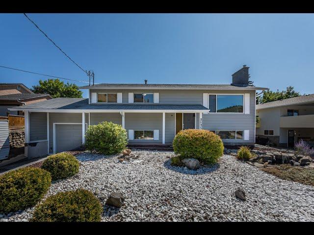 2025 Gran Road, Kelowna - house for sale