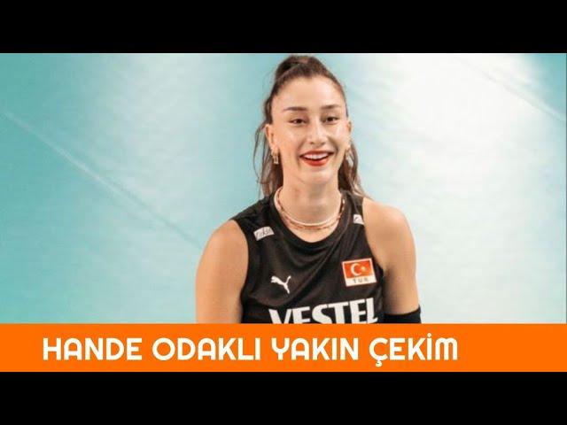 Maç Devam Ederken Hande Baladın Odaklı Yakın Çekim