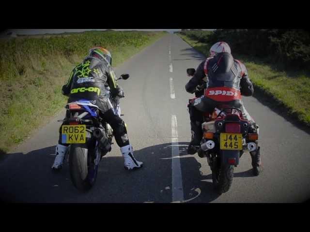 BMW HP4 v Yamaha RD500 - 30 Years of Progression