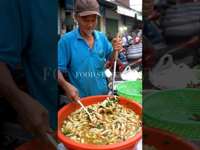 Protein soup from sago worms@muhibbudinfood-ai