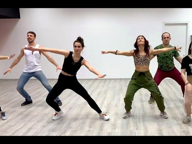 Reggaeton / Cubaton dance video. Уроки Реггетона в Курске! Школа танцев Dance Life.