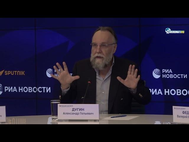 Александр Дугин: Сейчас не быть патриотом - это практически расписаться в предательстве Родины