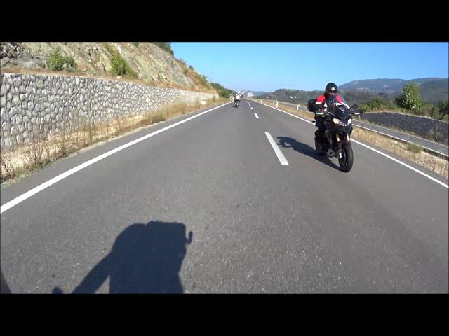 Big bikes on the mountain road - final battle.