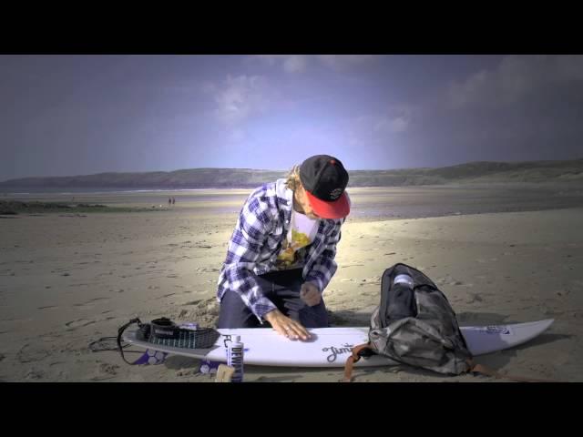 Surfing - How to: Wax your board