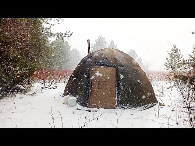 ЗАВАЛИЛО СНЕГОМ В МАЕ! ДОБЫЛИ СЕЛЕЗНЕЙ В МЕТЕЛЬ! ЗАСТРЯЛИ НА ОСТРОВЕ. 7 ДНЕЙ В ПАЛАТКЕ. Часть 3.