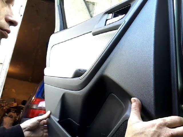 Как снять обшивку карту задней двери SUBARU FORESTER(2015)demontaz boczka drzwi tyl/door panel remov