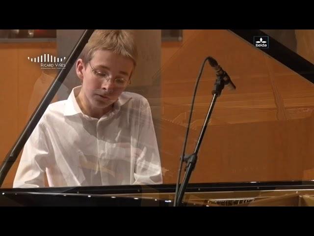 Alexander Denisov plays Bach, Beethoven, Rachmaninov, Bartok. Spain