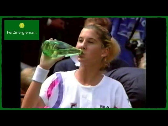 PertStatistics 1990 - Seles vs Henricksson - Wimbledon