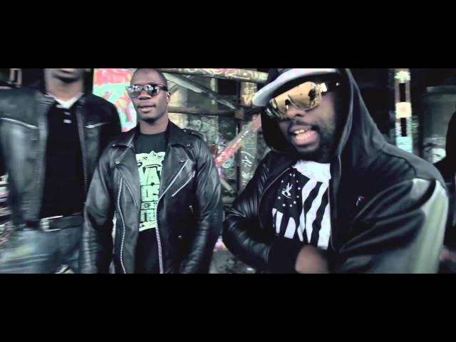 MAITRE GIMS FT LINSTITUT   HASTA LA VISTA CLIP OFFICIEL EXTRAIT DES CDWB))