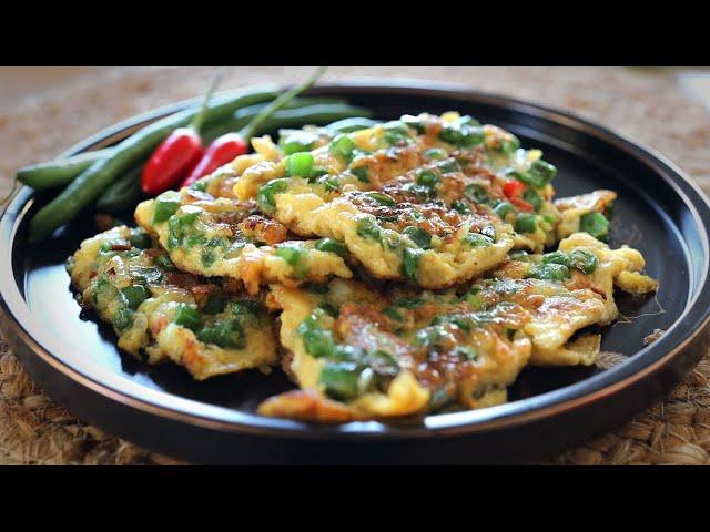 Green Bean Omelette 豆角煎蛋 | Chinese Green Beans And Eggs