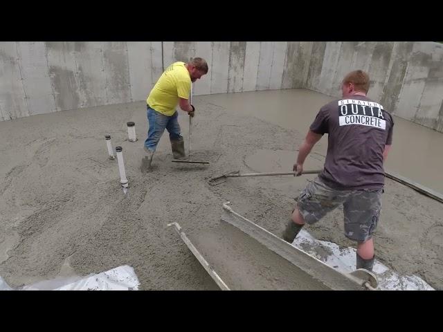 Only 3 Of Us Pouring This 40' x 30' Concrete Floor - Here's Why