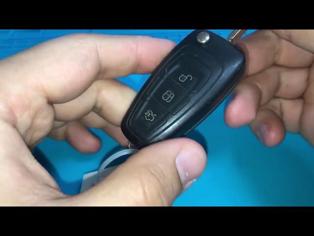 Замена батарейки в выкидном ключе форд / Replacing battery in Ford key