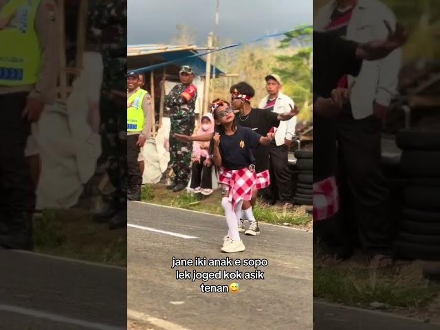 karnaval hoyang salam kerong