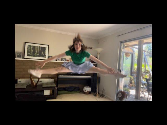 Ex Ballet Dancer Tries Cheerleading *Fail*