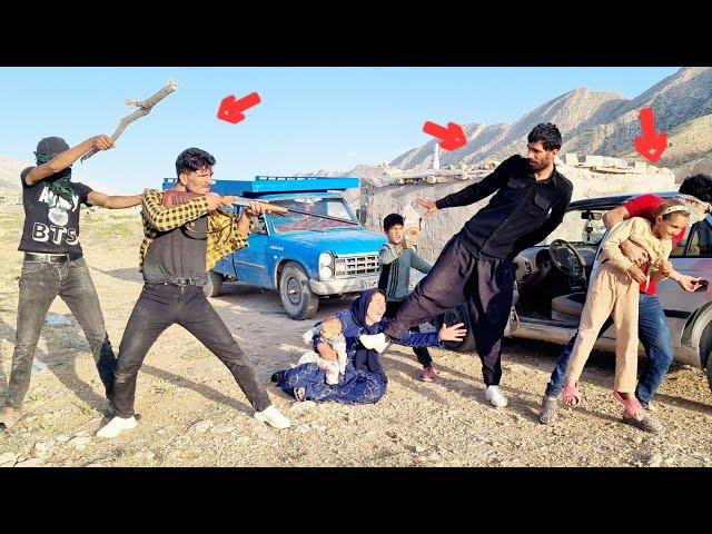 Bad event in Afshin's life, Afshin's fierce conflict with Mohsen and destroying home 