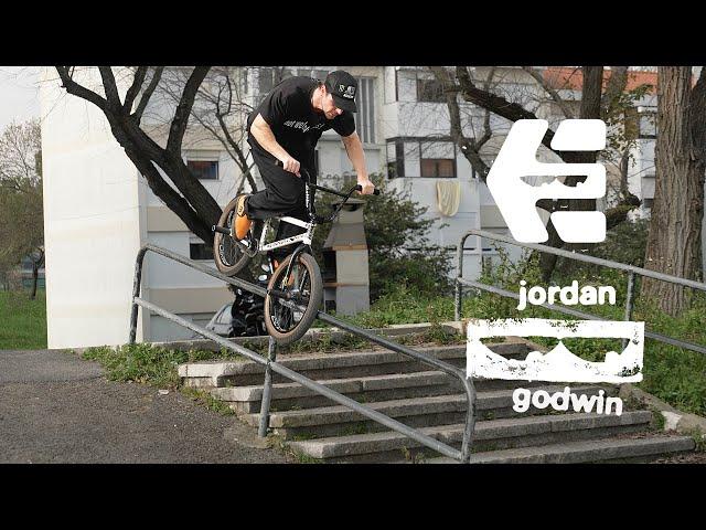 JORDAN GODWIN - ETNIES LO-CUT SLIP X THEE VOID