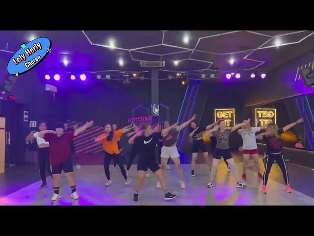 IN THE CLUB - TIKTOK VIRAL | ZUMBA | DANCE | WORKOUT | FITNES | CHOREO | LELY HERLY