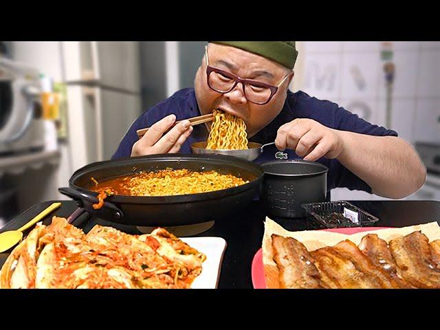 This is Original!!  Porkbelly and Ramyeon , Kimchi  Mukbang Eatingshow