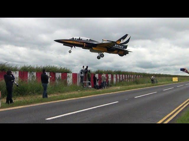  South Korean T-50 Black Eagles Jets Flying Low On Approach