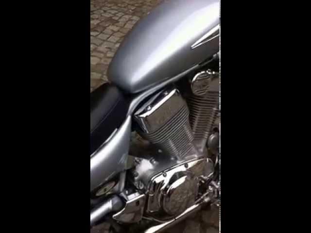 Suzuki Intruder 1400 mit Umbauten