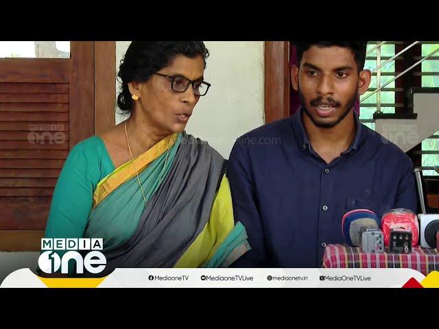 'അമ്മേ.. രണ്ടര മാസത്തെ സെന്റോഫ് പാർട്ടി കഴിഞ്ഞു എന്നാ എന്നോട് വന്ന് പറഞ്ഞത്'