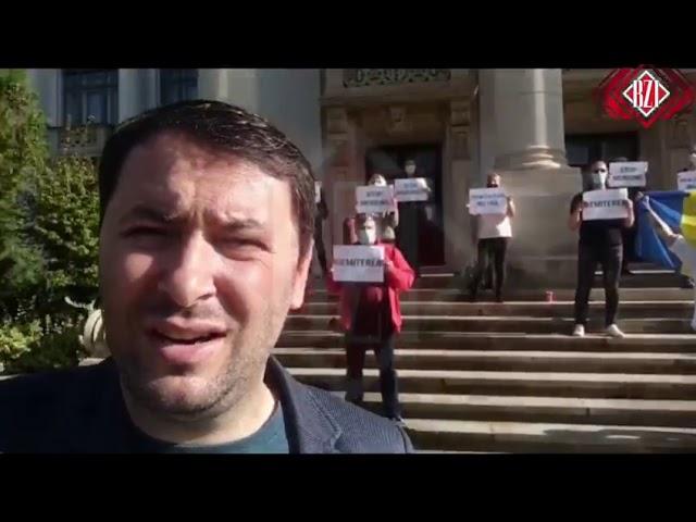 Ziua a III-a de proteste la Opera Naţională Română din Iaşi