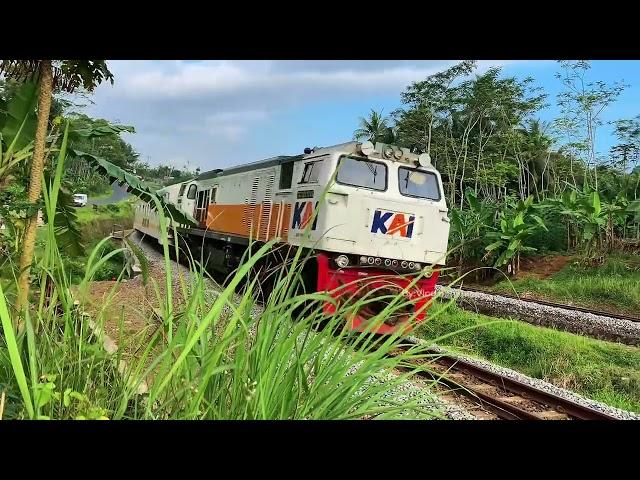 KERETA API PURWOKERTO-JAKARTA