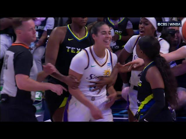 🫢 Arike Ogunbowale SHOVES Kia Nurse After Incidental Bump | Dallas Wings vs Los Angeles Sparks WNBA