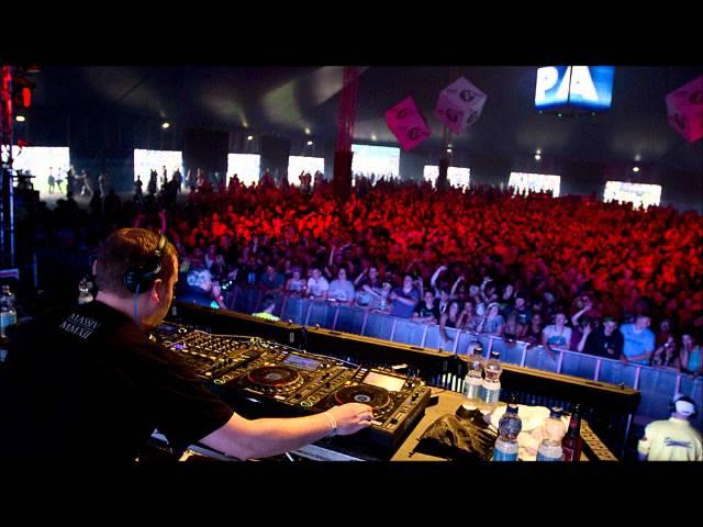 Caspa - Creamfields 2012 [FULL SET]