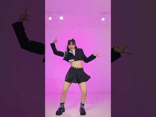 zna (이즈나) 'IZNA' dance cover @izna_offcl  #IZNA #kpop #shorts