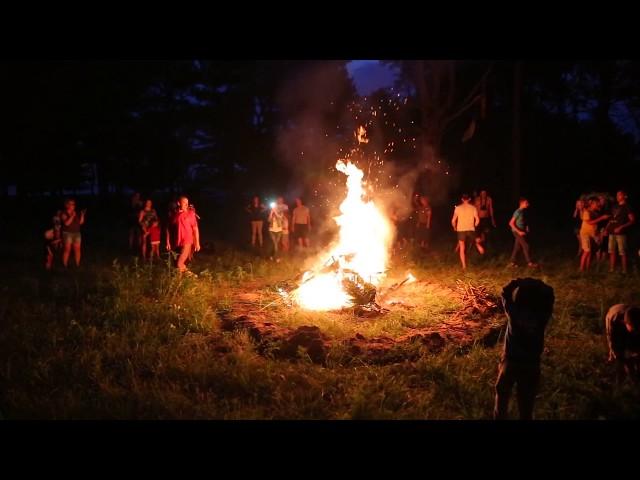 Ивана Купала - прыжки через огонь