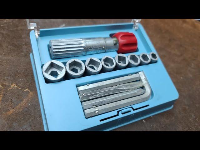 1960's Shelton VersaTool USA 1/4" Cast Zinc Ratchet Screw Driver Utility Socket Set Review