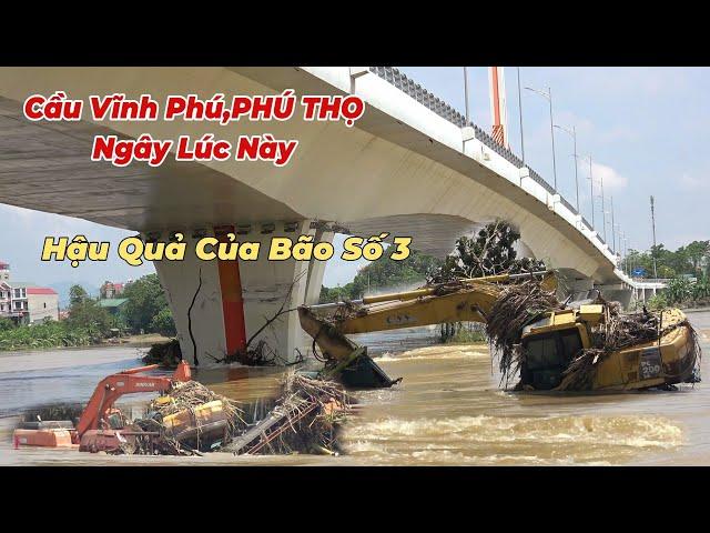 Hiện Trường Cầu Vĩnh Phú.Bị 2 Sà Lan Đụng Vô Chìm.Ngây Lúc Này.Nước Còn Chảy Rất Mạnh.