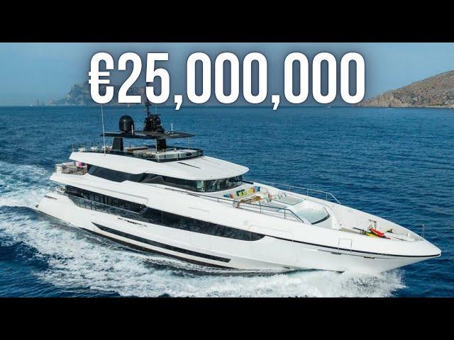 Touring a €25,000,000 Mangusta Oceano 43 SuperYacht