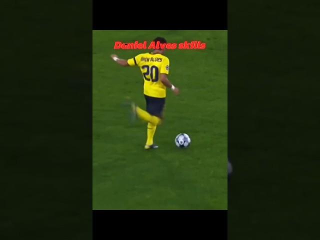 Daniel Alves skills #skills#football#shorts subscribe my channels