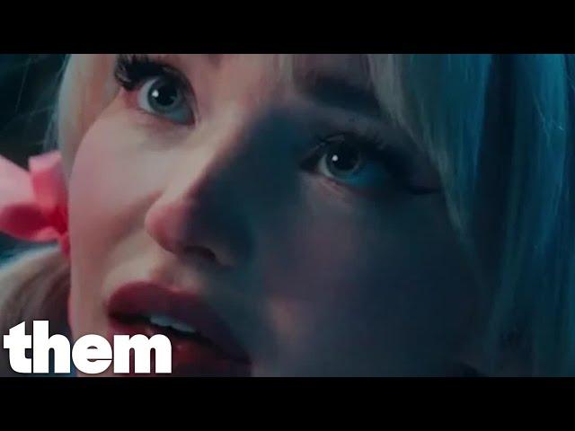 Dove Cameron is camp at its finest in 'Schmigadoon!'