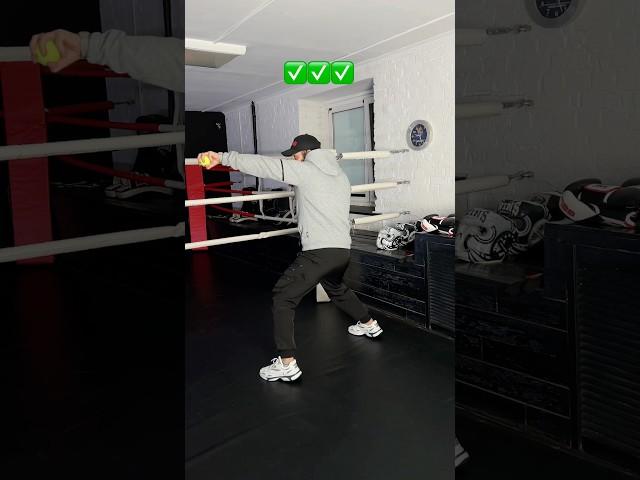 Correct jab ️ #boxing #boxingtraining #boxingcoach #footwork #boxefitness #boxeo #boxingtechnique