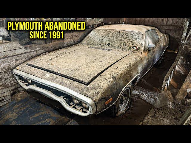 MOPAR Barn Find: ABANDONED Plymouth | First Wash in 33 Years! | Car Detailing Restoration