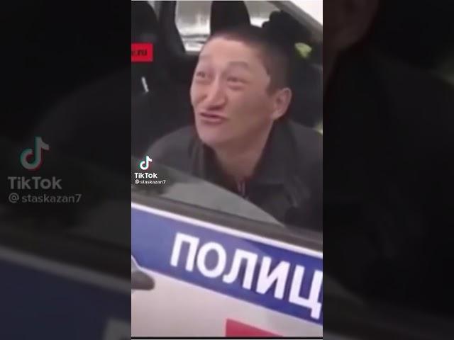 ещё две тапочки слетели